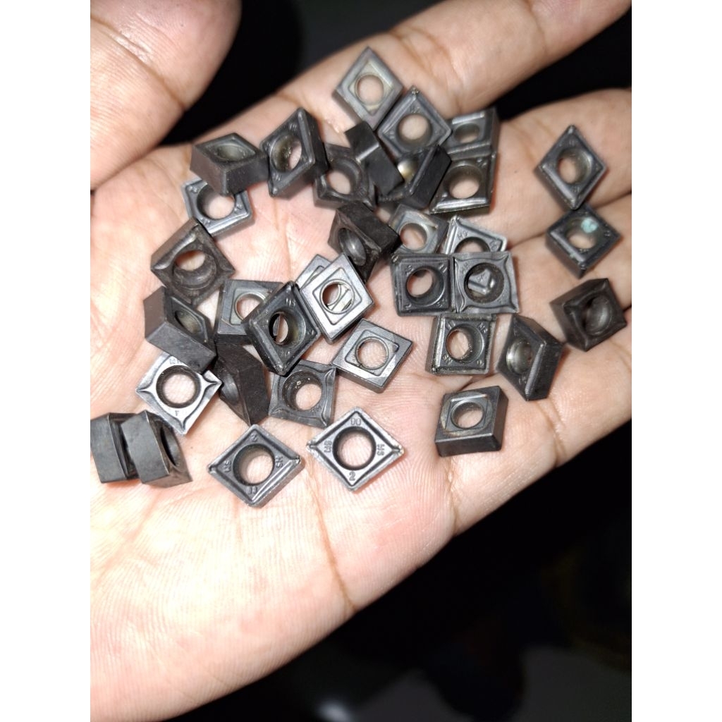 insert bubut ccmt09t308 carbait bekas lyak pake pahat bubut ccmt09 / ccmt 09 R08 iscar