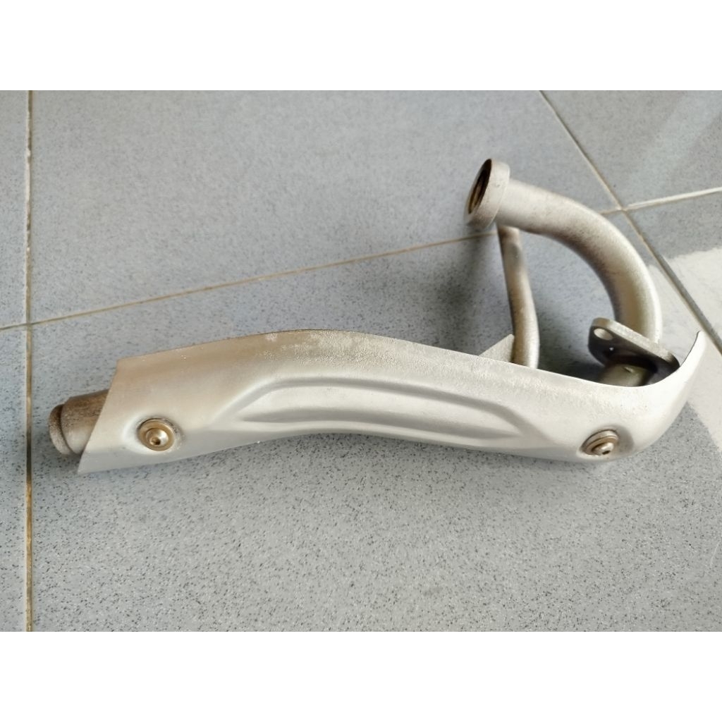 leher knalpot kawasaki klx 150 bf d tracker bekas original copotan