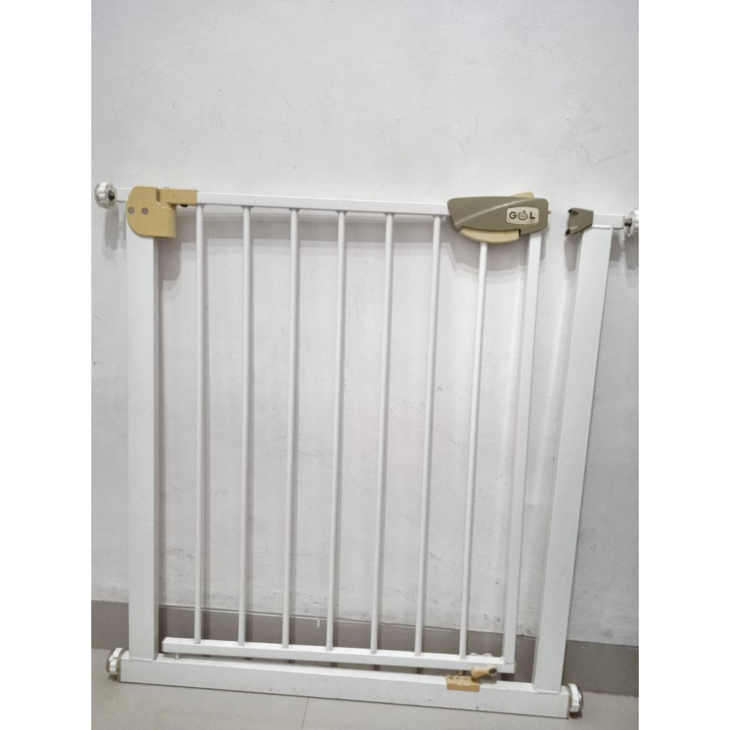 preloved safety gate merk gol baby