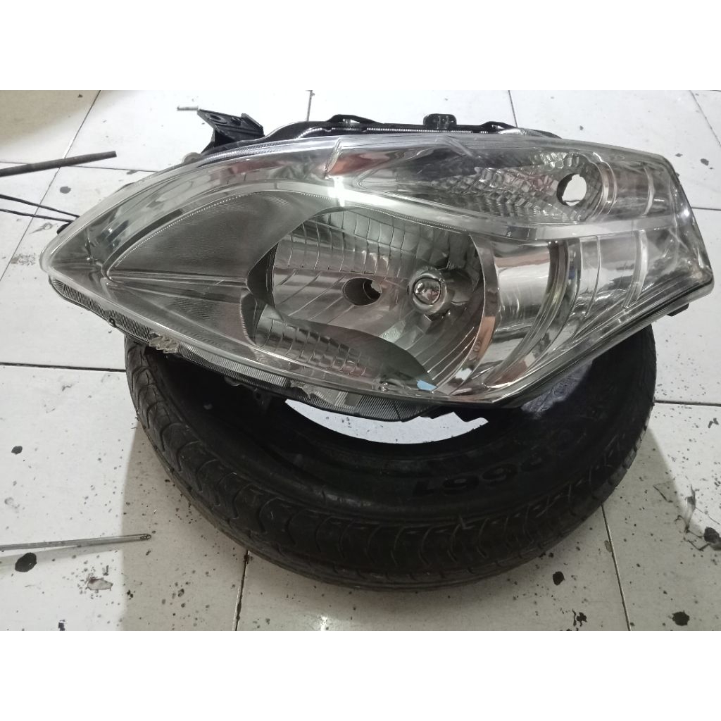 Headlamp Suzuki Ertiga 2012-2016