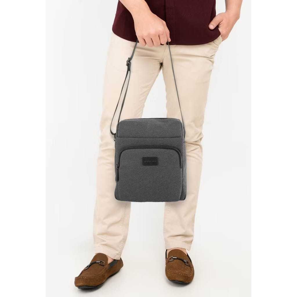 Pierre Cardin Tas Selempang Sling Bag Kanvas Hitam 9112832102BLA-Black