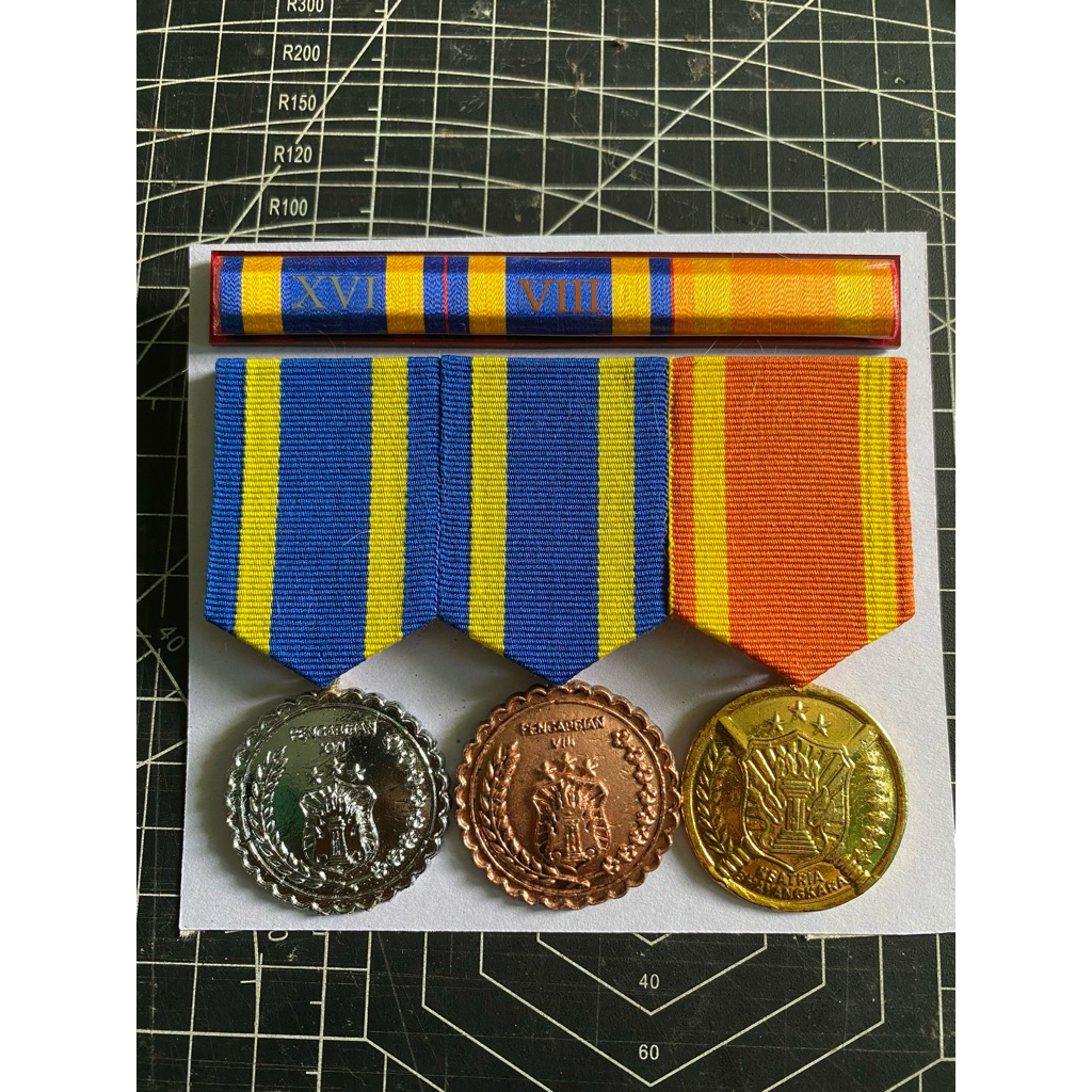 pita jasa satya lencana pdh dan medali pdu polri polisi ksatria bhayangkara