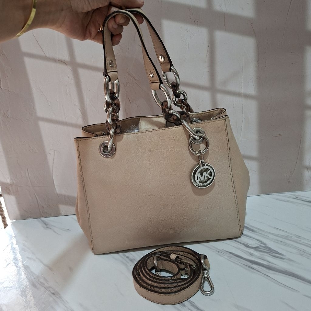 Tas Preloved Sling MK Baby Pink