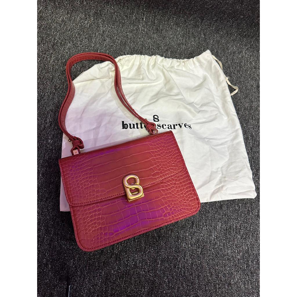 Preloved Tas Audrey croco buttonscarves original medium