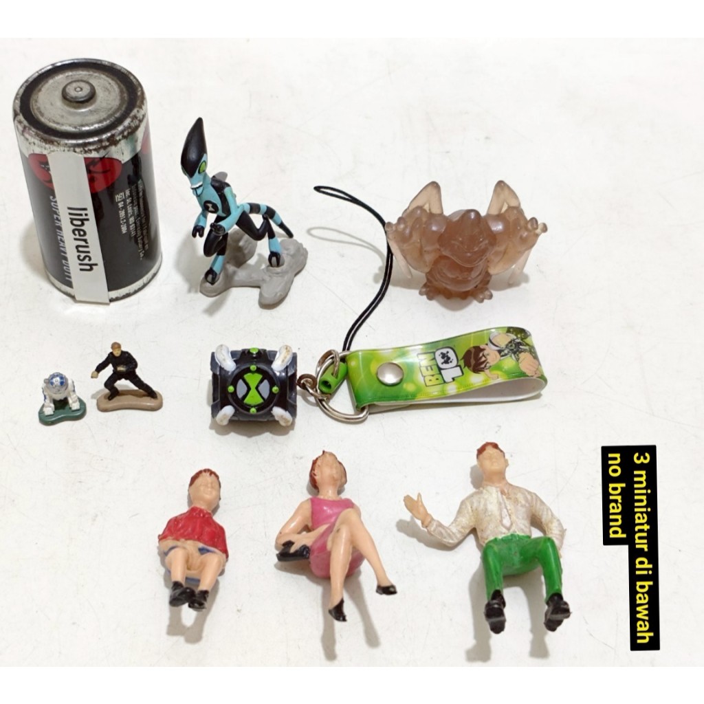 Set galoob micro machines star wars fleet luke skywalker R2D2 R2-D2 starwars viacom ben 10 xlr8  spi