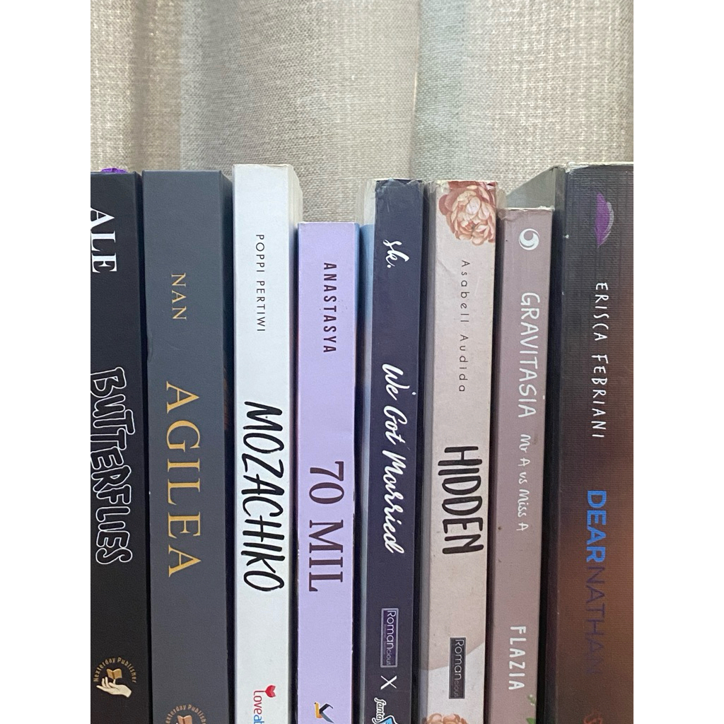 PRE LOVED NOVEL (3)