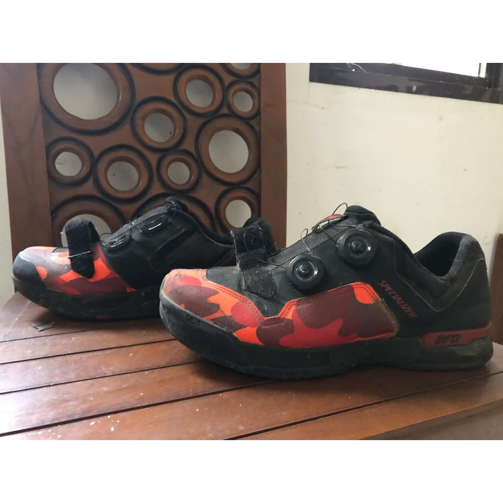 Specialized 2FO sepatu sepeda bonus cleat