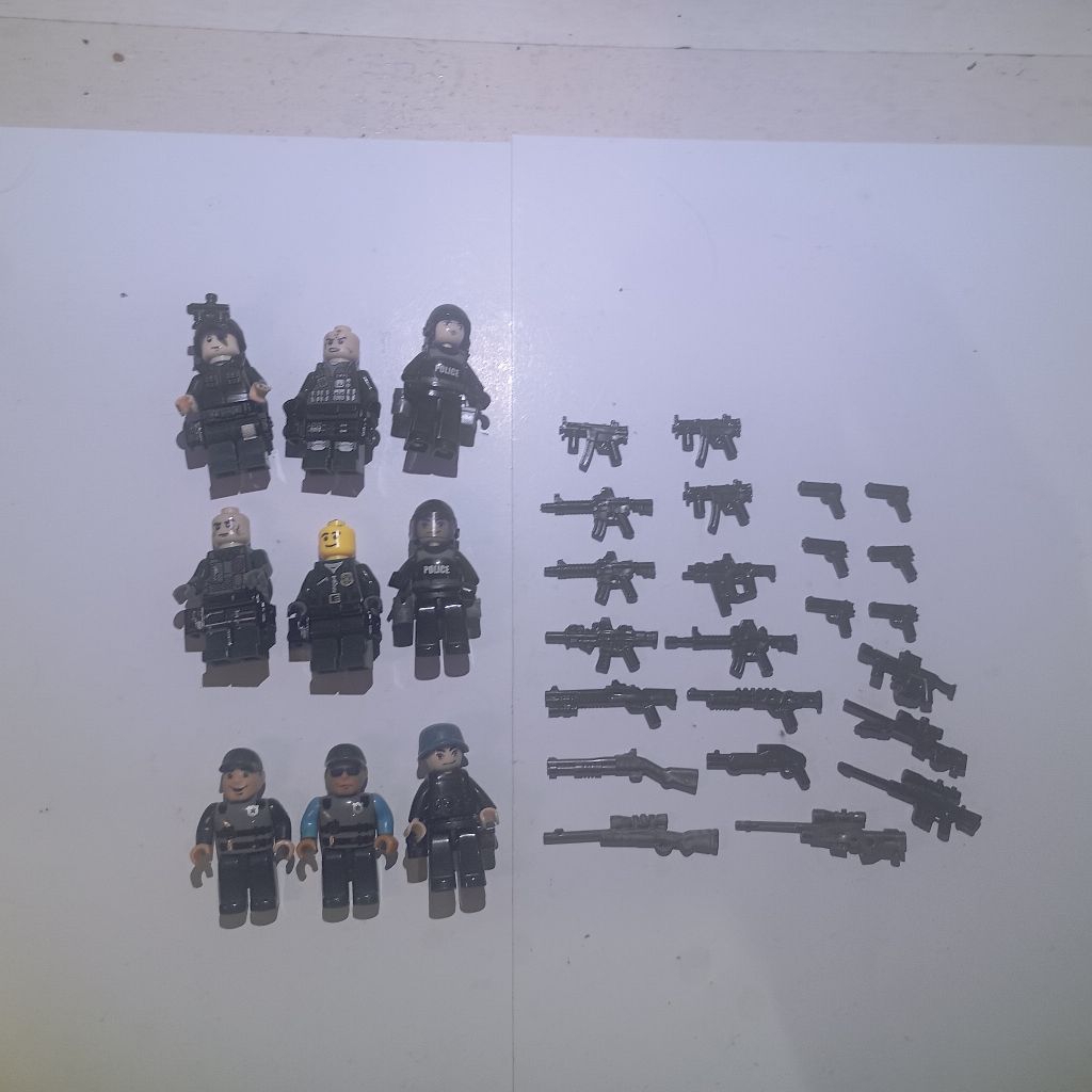 Lego KW, Megablocks & Sluban figure + guns