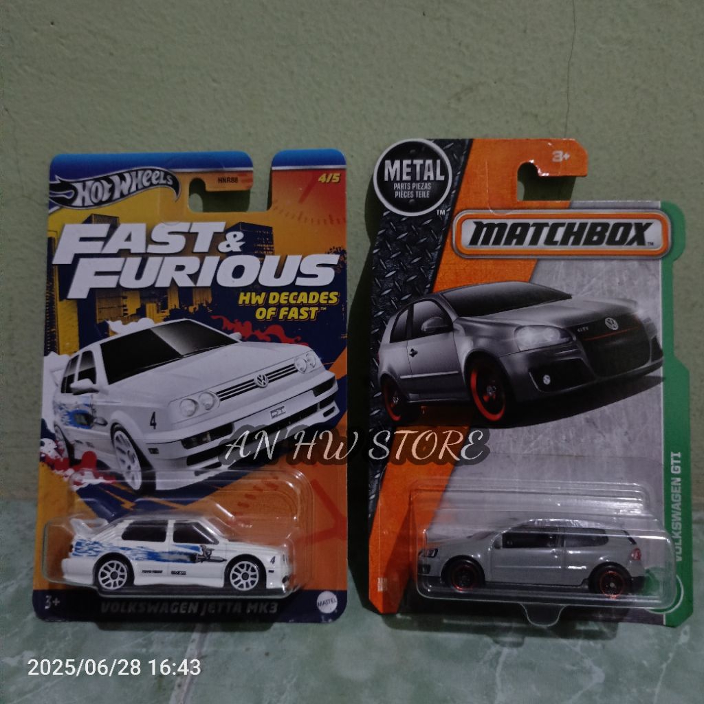 Hot Wheels Volkswagen Jetta Putih Fast and Furious Decades Of Fast (2024) & Matchbox Volkswagen GTi 