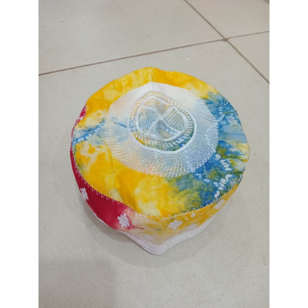 peci sasirangan khas kalimantan selatan