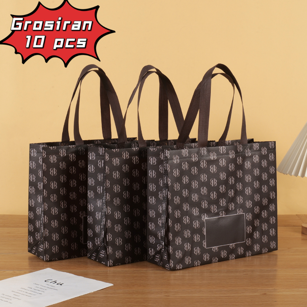 

Grosiran Tas Koper 10pcs-Tas hamper - Goodie bag - Tas Belanja - Tas Souvenir - Tas Kado - Tas Jinjing - Tas Lipat-Kantong Belanja - Souvenir - Shopping bag - Spoundbond - Tote Bag - Tas Wanita - Tas Murah - Tas Belanja Murah - Tebal dan Kuat