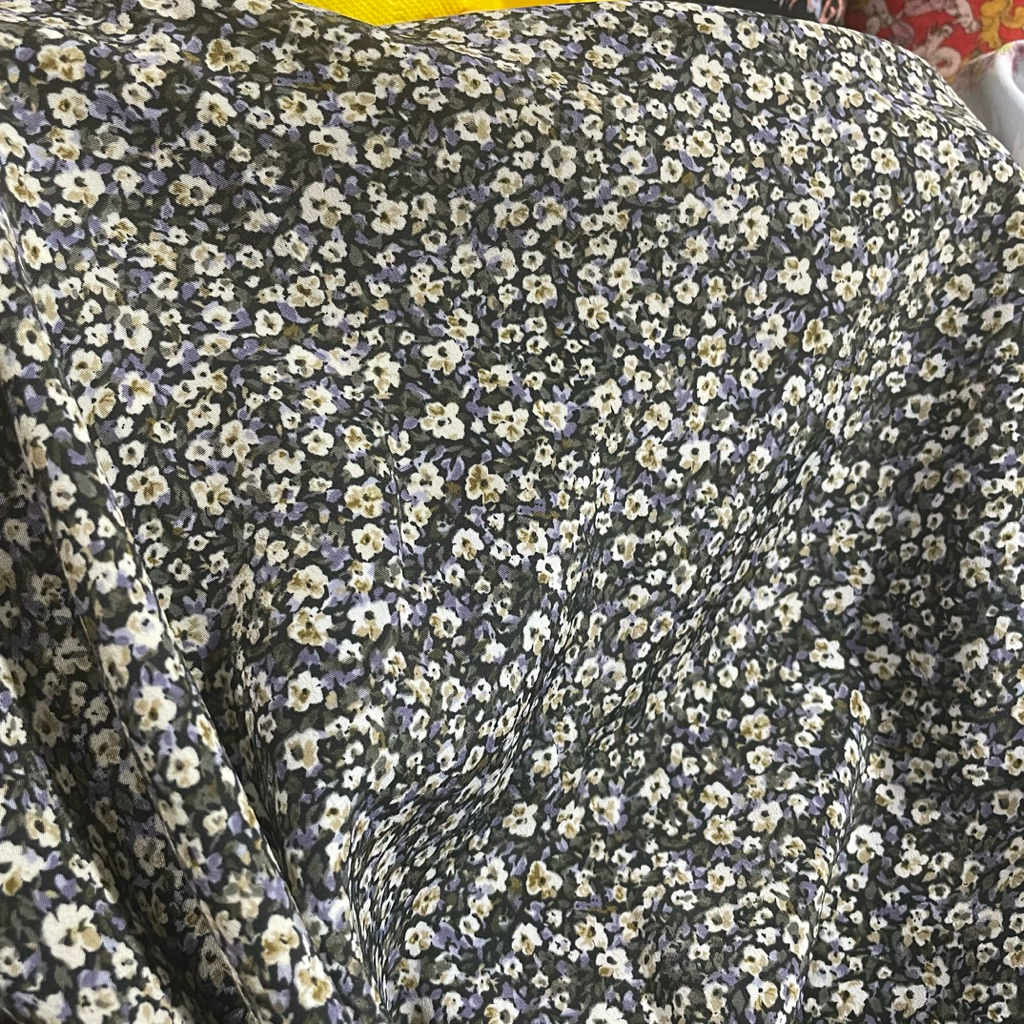 kain wolpeach motif bunga kecil premium - kain soft wolfis premium - kain monalisa premium cht