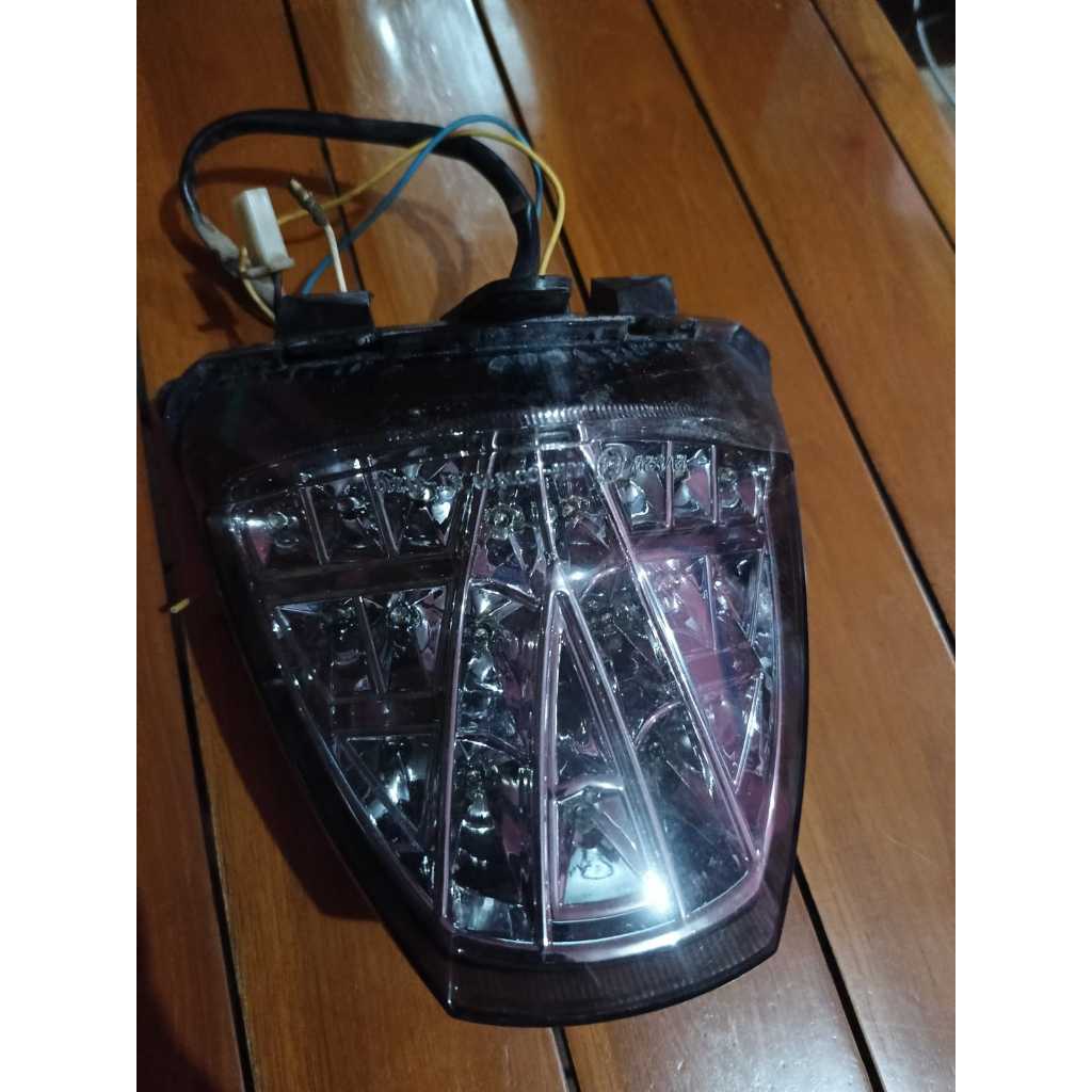 STOP LAMP LED 3in1 CBR 150 CBU / Lokal K45A, CBR 250 CBU KYJ / K33. Lampu-lampu, socket2 semua berfu