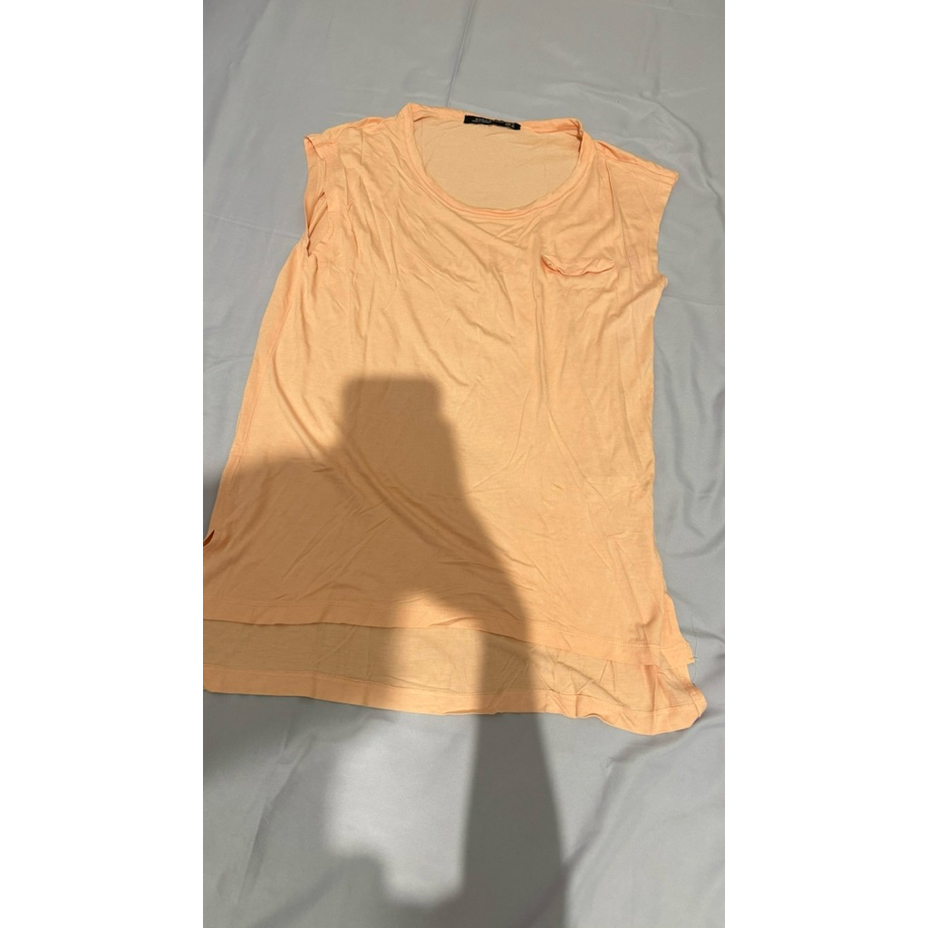 Kaos Zara wanita