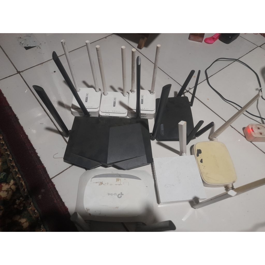 MODEM ROUTER TOTOLINK N200RE ( Bekas )