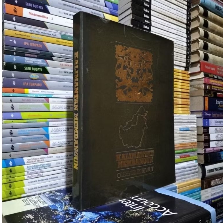 ORIGINAL BUKU KALIMANTAN MEMBANGUN.KARYA.TJILIK RIWUT