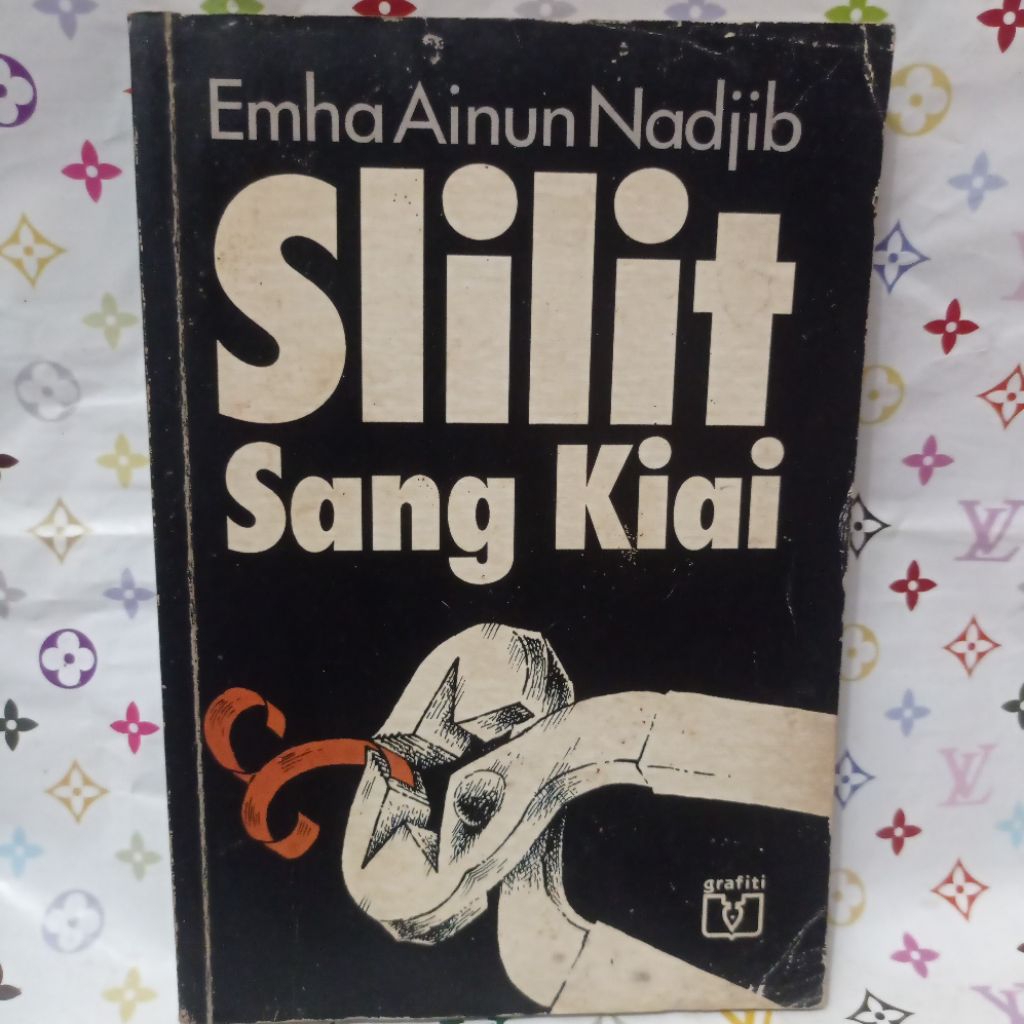 EMHA AINUN NADJIB SLILIT SANG KIAI