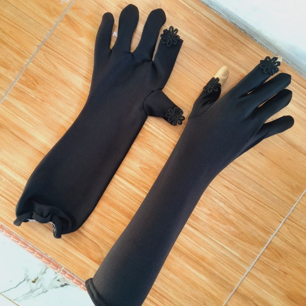 Sarung tangan buka jempol telunjuk bunga