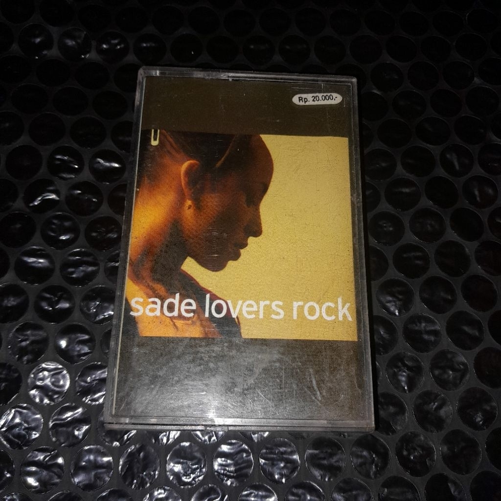 kaset pita sade lovers rock
