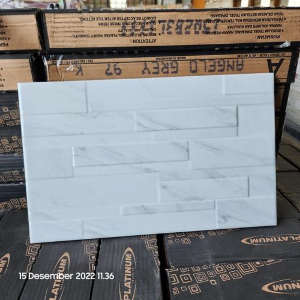 KERAMIK DINDING DAPUR KAMAR MANDI PLATINUM BASTIAN GREY EMBOSSED 25X40 KW1
