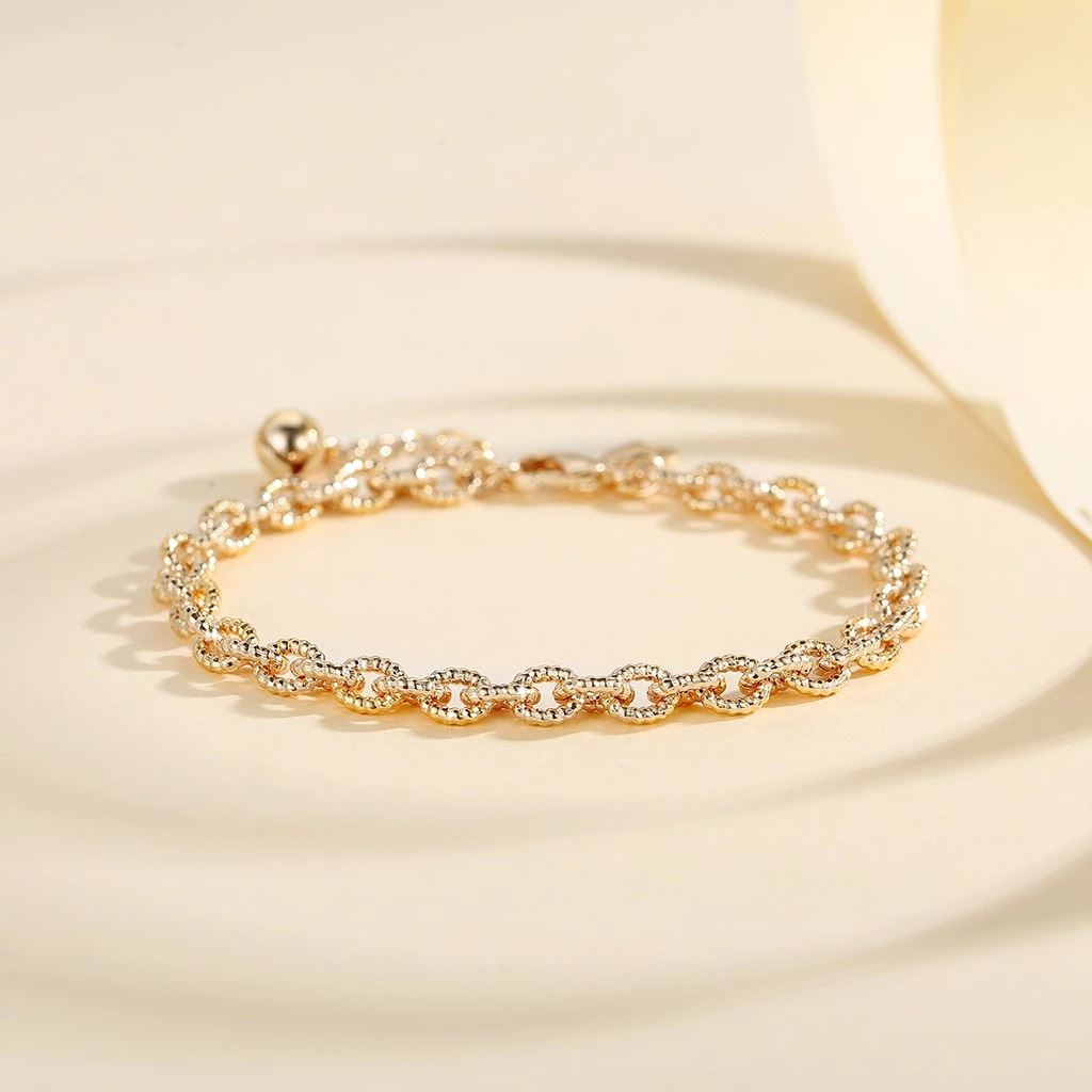 Gelang Rantai Oval Gold – Gelang Rantai Elegan Wanita