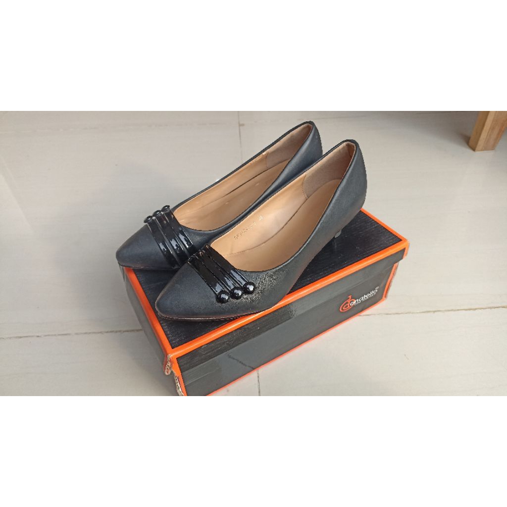 Sepatu Wanita Donatello