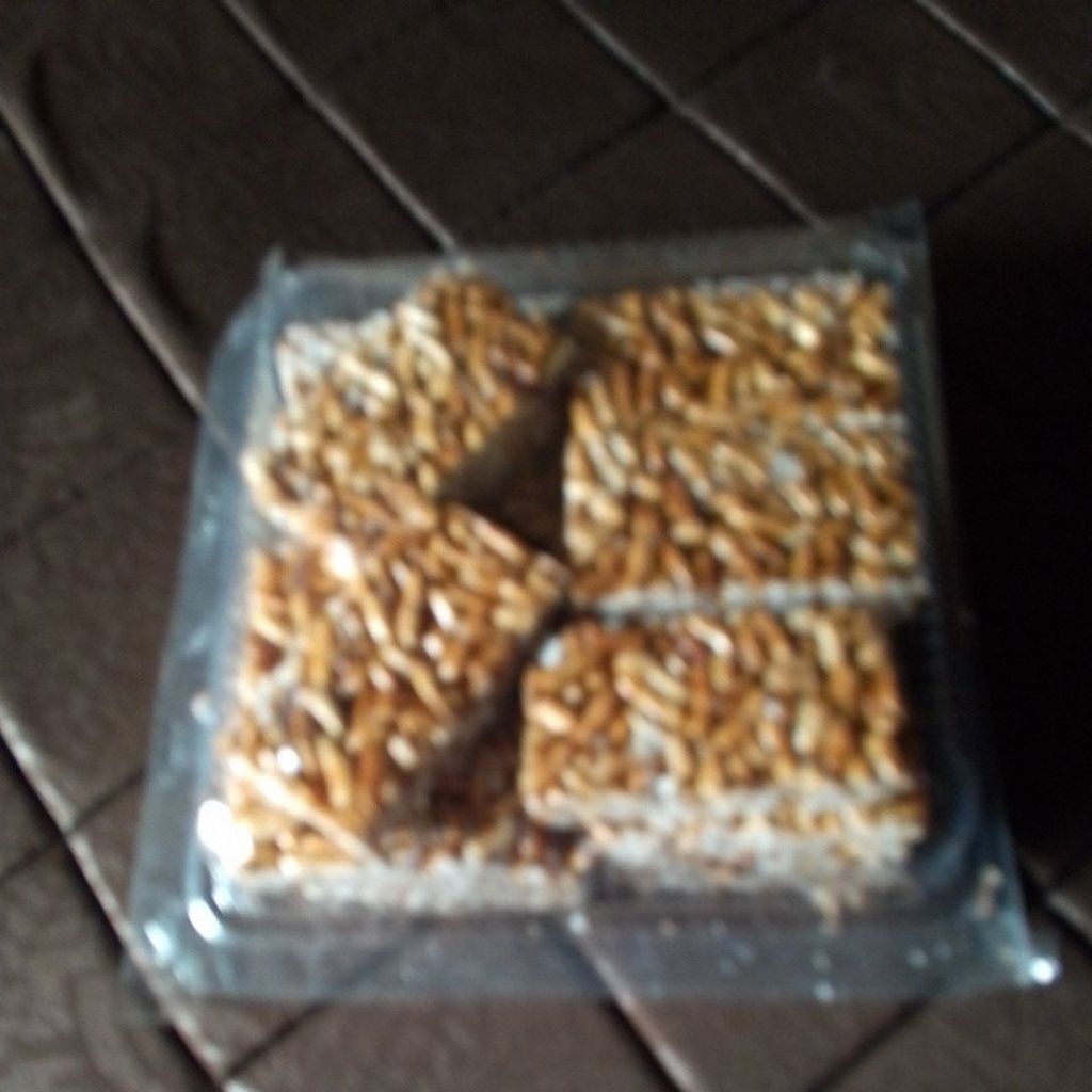 

Jipang Rasa Kacang Dan Wijen Makanan khas Bugis Sidrap sulsel