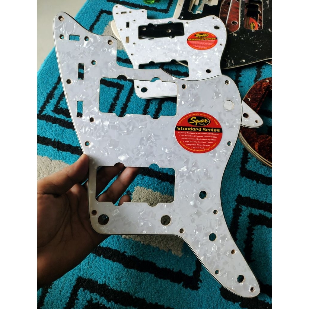 Pickguard  Fender Jazzmaster White Pearl kerang Original