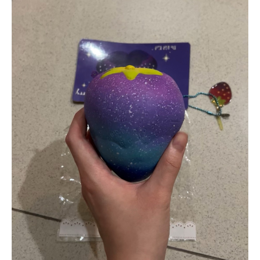 PUNIMARU GALAXY STRAWBERRY