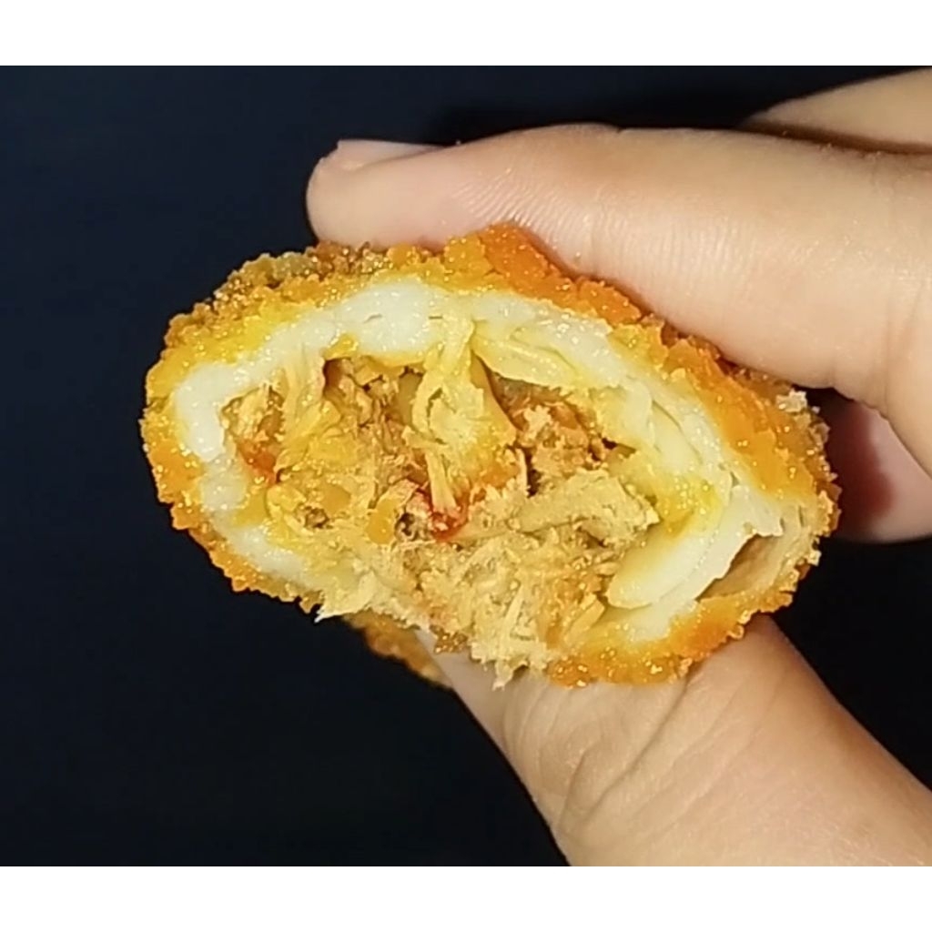 

Risol ayam suwir pedas