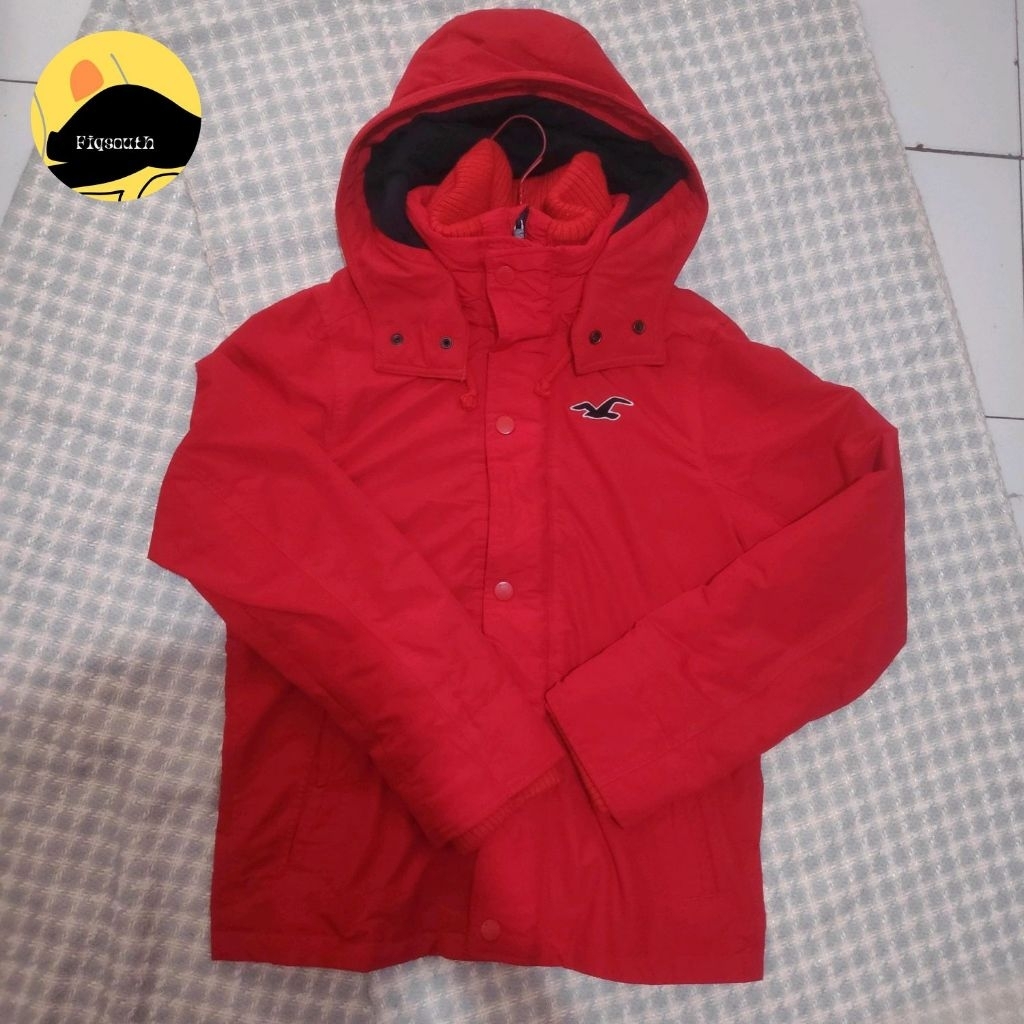 jacket tebal Hollister California size L (likenew)
