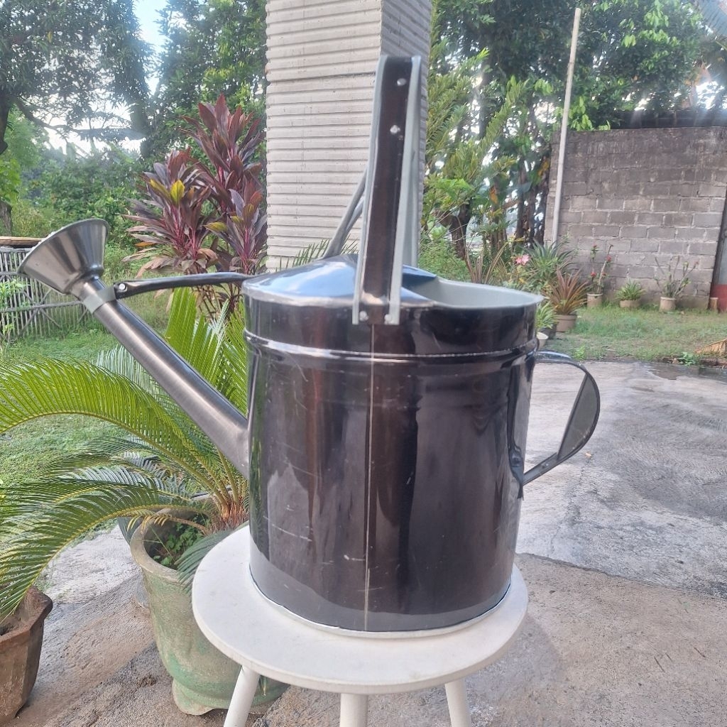 Gembor Air / Alat penyiram air / Ember siram tanaman / Gembor air 10 Liter / Teko siram / Teko tanam
