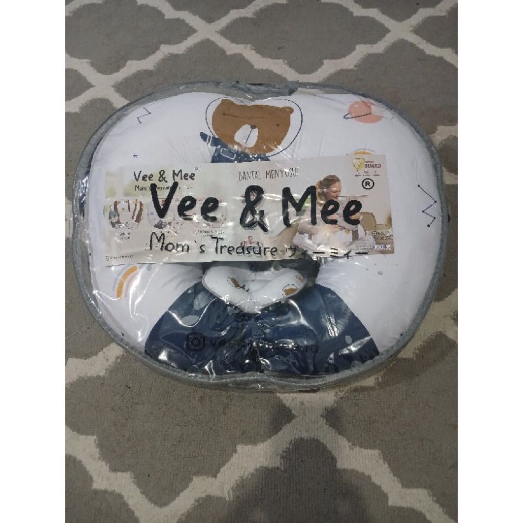 Bantal menyusui vee and mee bayi newborn