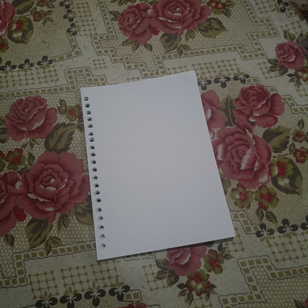 

Loose leaf /kertas binder putih polos A5 isi 50 lembar