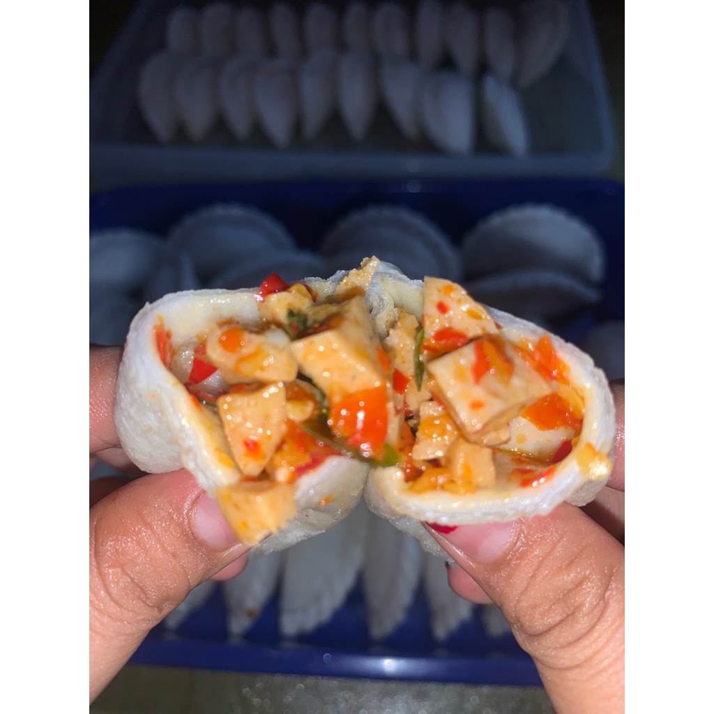 

BELI 3 FREE 1 CIRENG ISI BAKSO PEDAS (Makanan / Frozen Food / Cemilan Pedas / Jajanan)