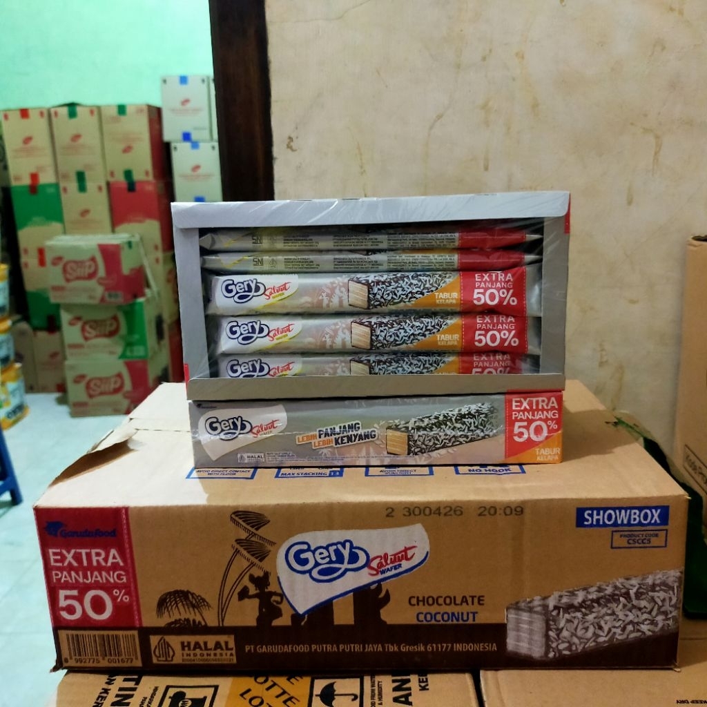 

Gery wafer coklat kelapa isi 6x12