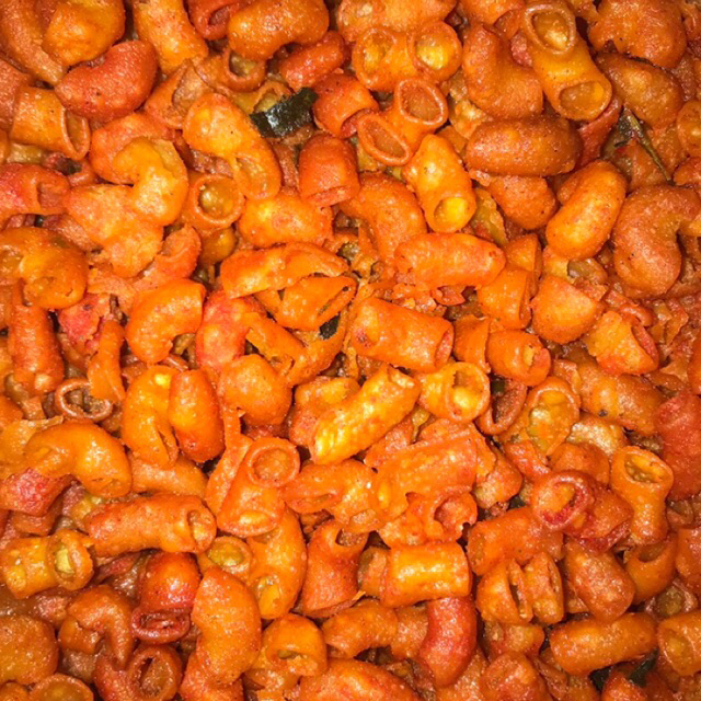 

Makaroni Bantet Cikruh Rasa Pedas Daun Jeruk dan Balado - 250gr - Cemilan Pedas Gurih, Bikin Nagih!