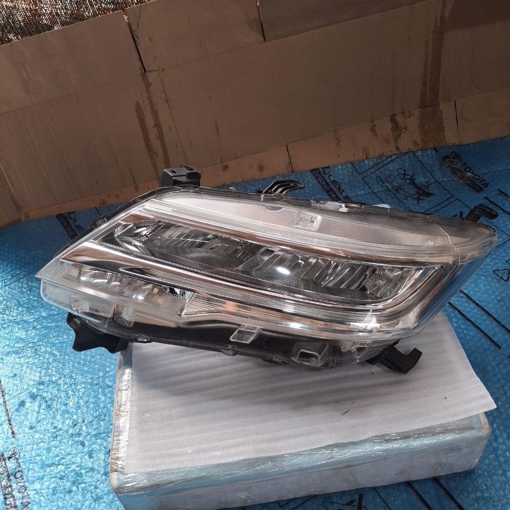 HEADLAMP LAMPU DEPAN MOBIL TERIOS 2018 2019 2020 2021 2022 ORIGINAL KIRI