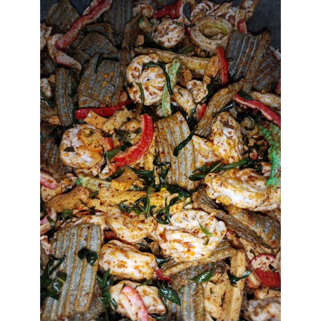 

SEBLAK KERING MIX DAUN JERUK & MINYAK KENCUR PEDAS DAN ORIGINAL