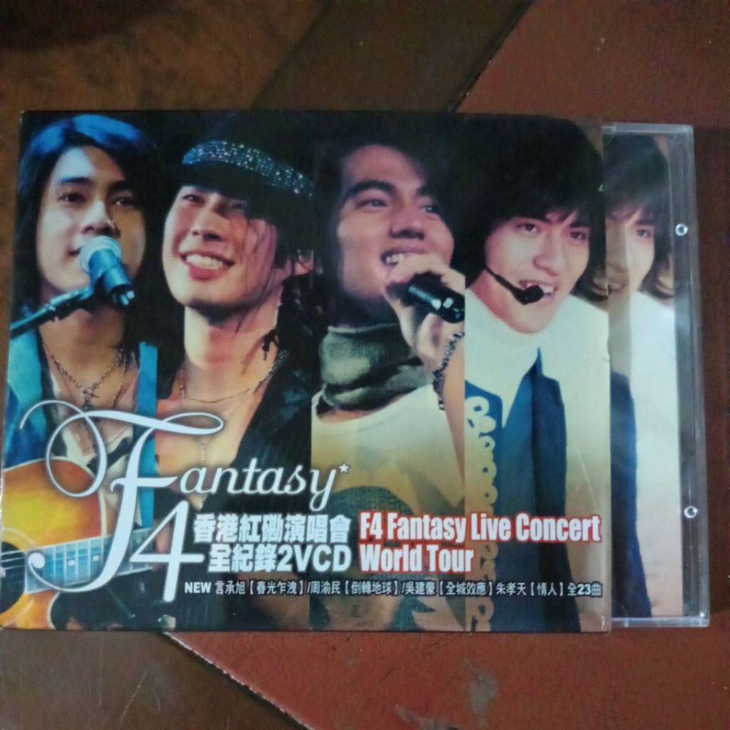 VCD Musik Mandarin F4 Fantasy Live Concert World Tour isi 2 disk