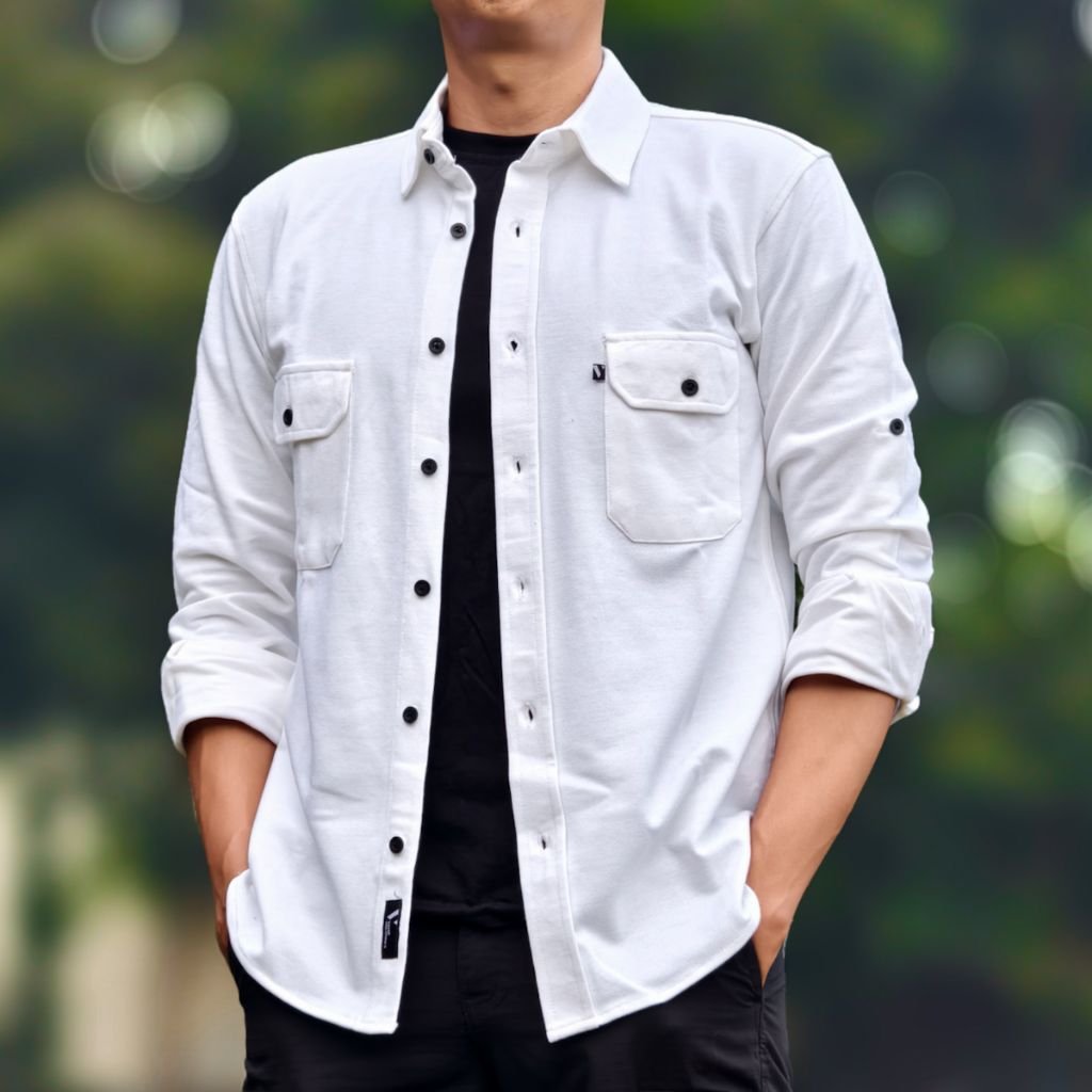 Kemeja Basic Putih Polos Lengan Panjang Vuxor Adventure - White