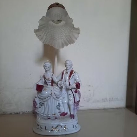 lampu meja #patung eropa kramix lama #vintage lawas #jadul unik hiasan