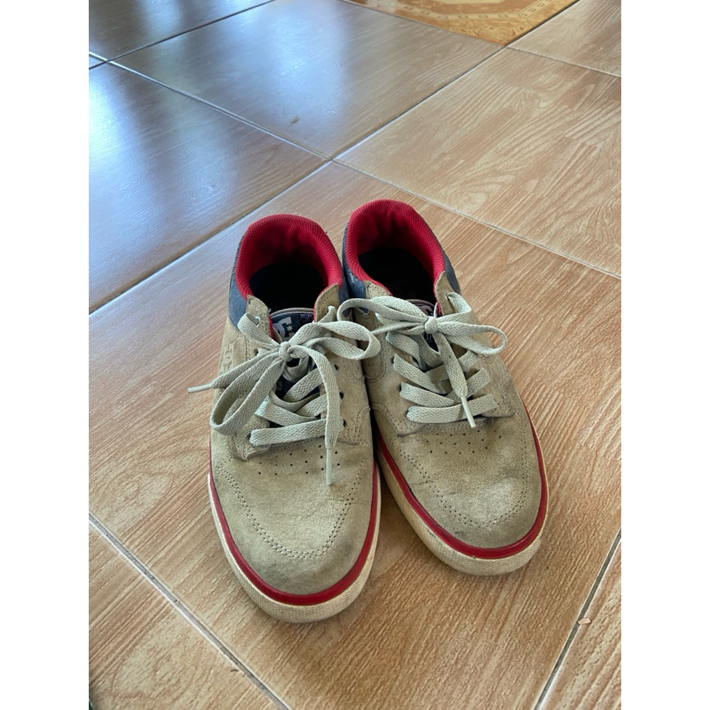 PRELOVED DC shoes X NYJAH