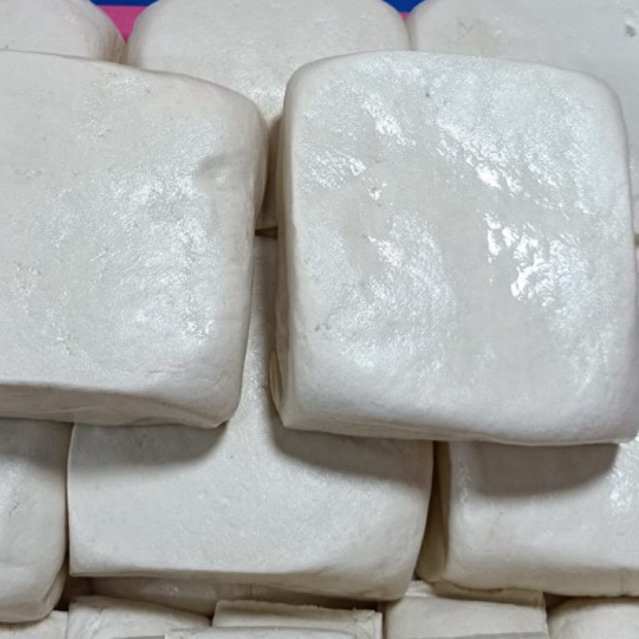 

Tahu cina super terbuat dari kacang kedelai Asli