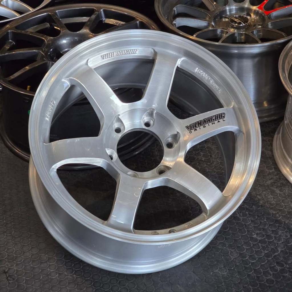 Velg Volk Rays Te37 Progressive Ring 18 Lebar 9 ET 0 PCD 6x139 Velg R18 | Velg Mobil | Velg Racing |