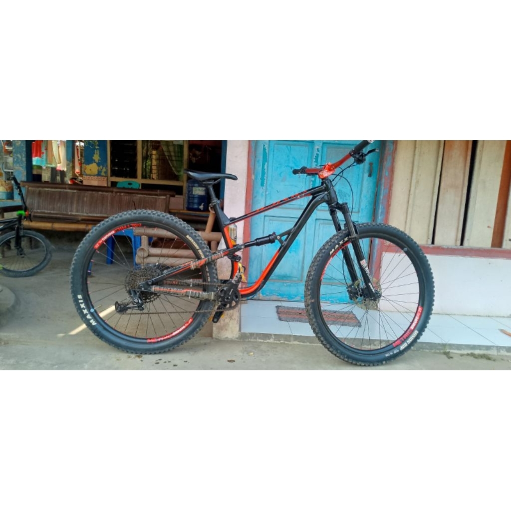 POLYGON SISKIU D7 SECOND