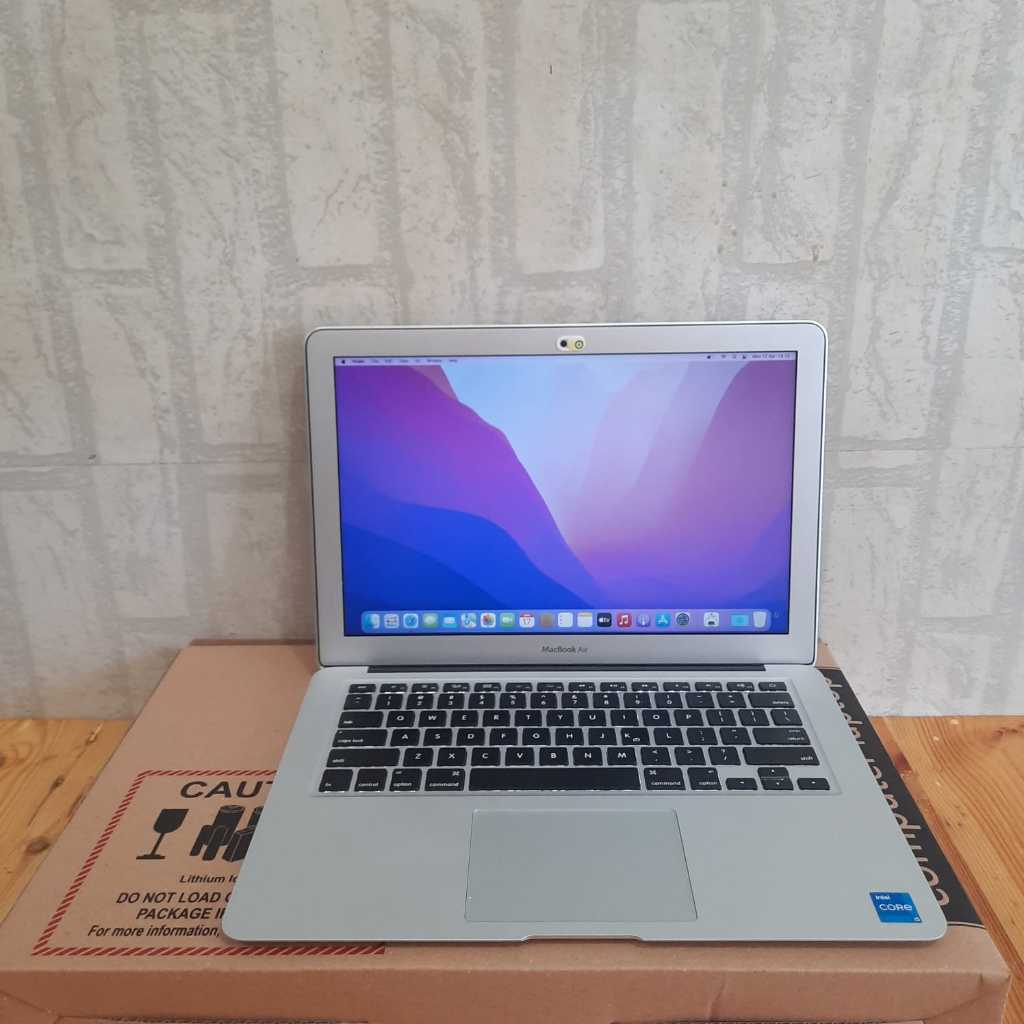 Macbook Air 2017, Monterey, Core i5, 8Gb/256Gb, Silver