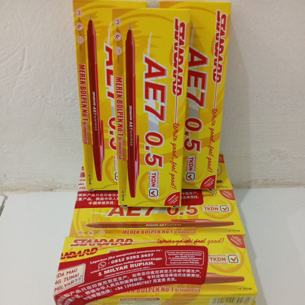

Ay00! Pulpen Standard Ae7 Warna Merah. (Harga Di Atas untuk Per/Lusin).