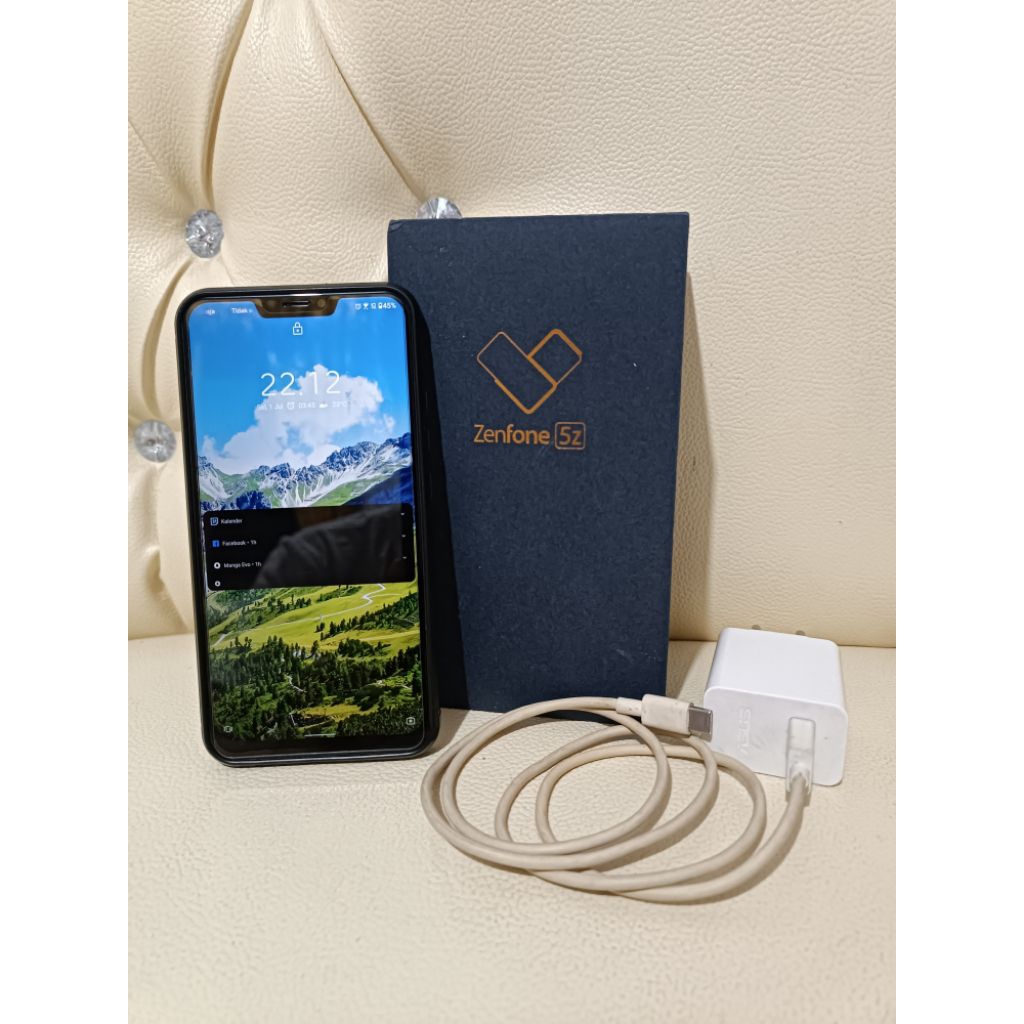 Asus zenfone 5z 6/128 ZS620KL