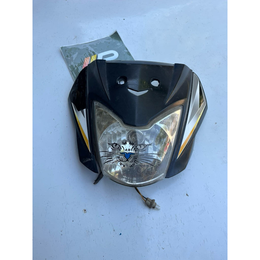 Tameng set reflektor lampu depan tvs neo original second
